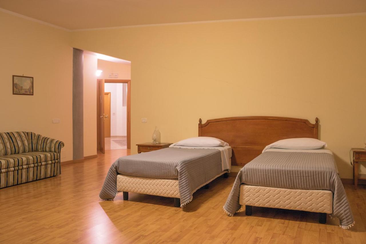 Ruggiero Park Hotel Вало дела Луканиа Екстериор снимка